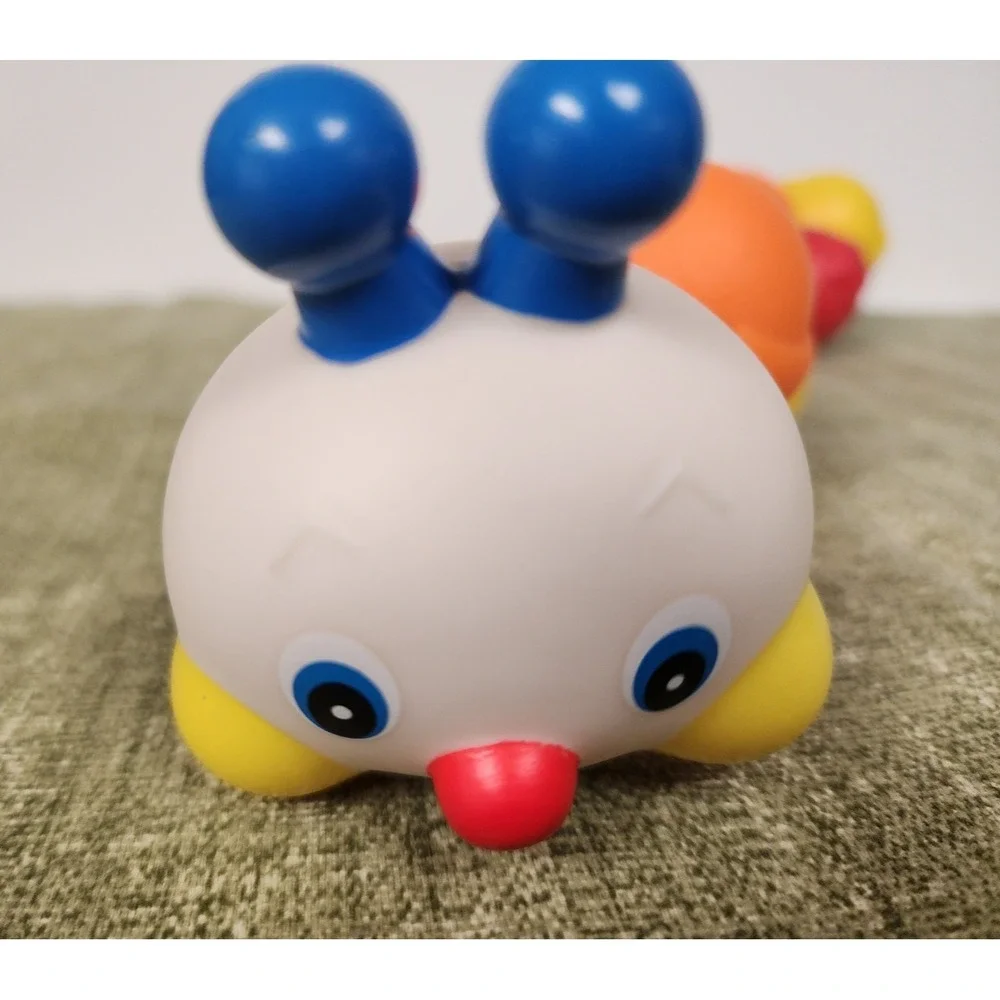 Melissa & Doug Build an Inchworm Snap Together Pop Blocs Developmental Toy